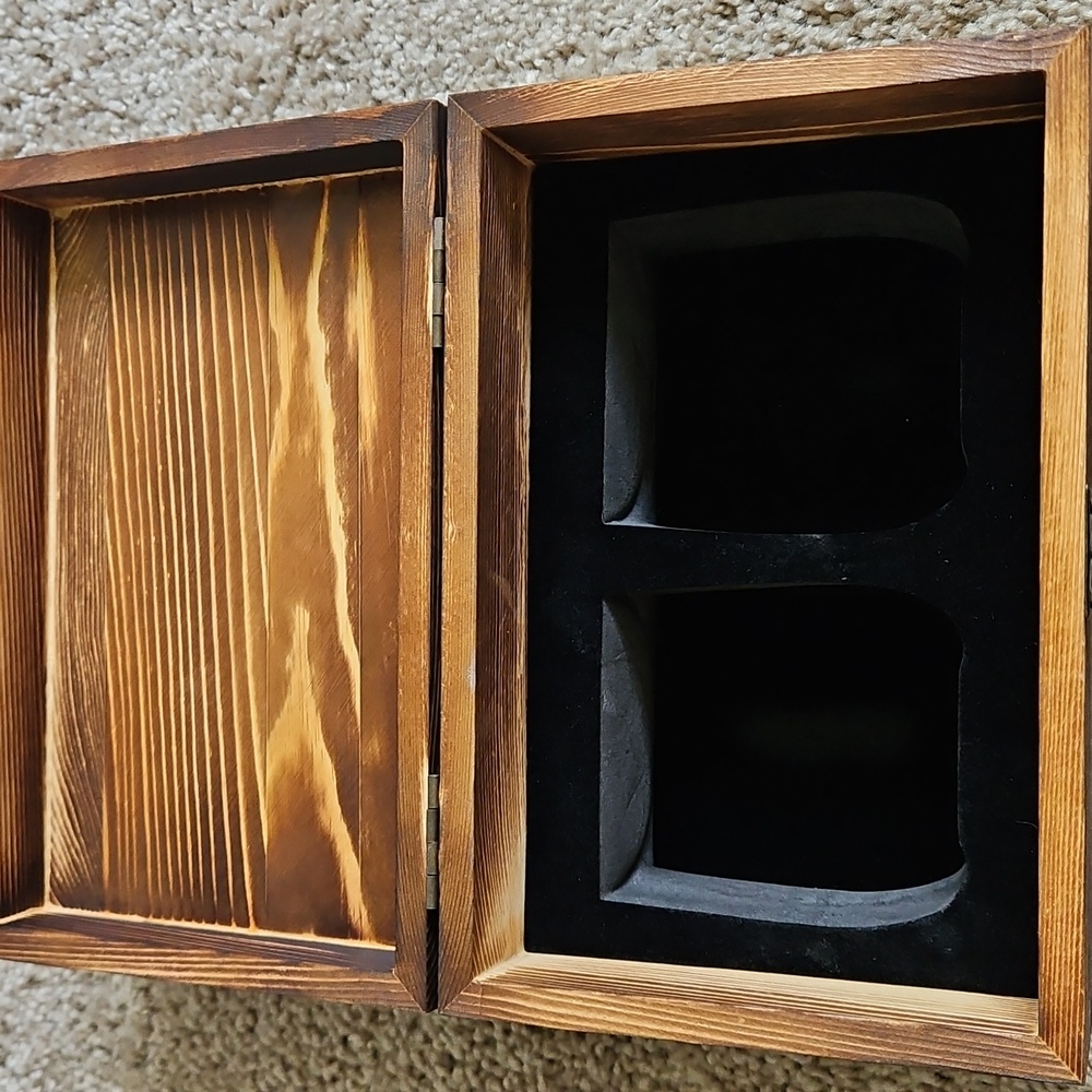 Harley-Davidson Whisky Glasses, Set Of 2 With Box - Picture 6 of 6